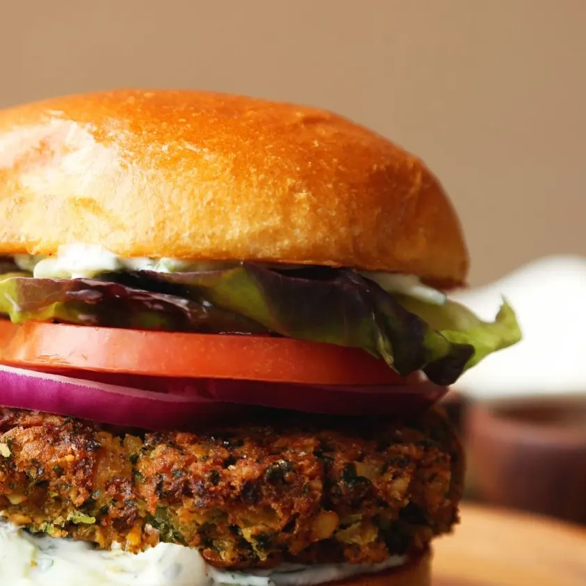 FALAFEL BURGER